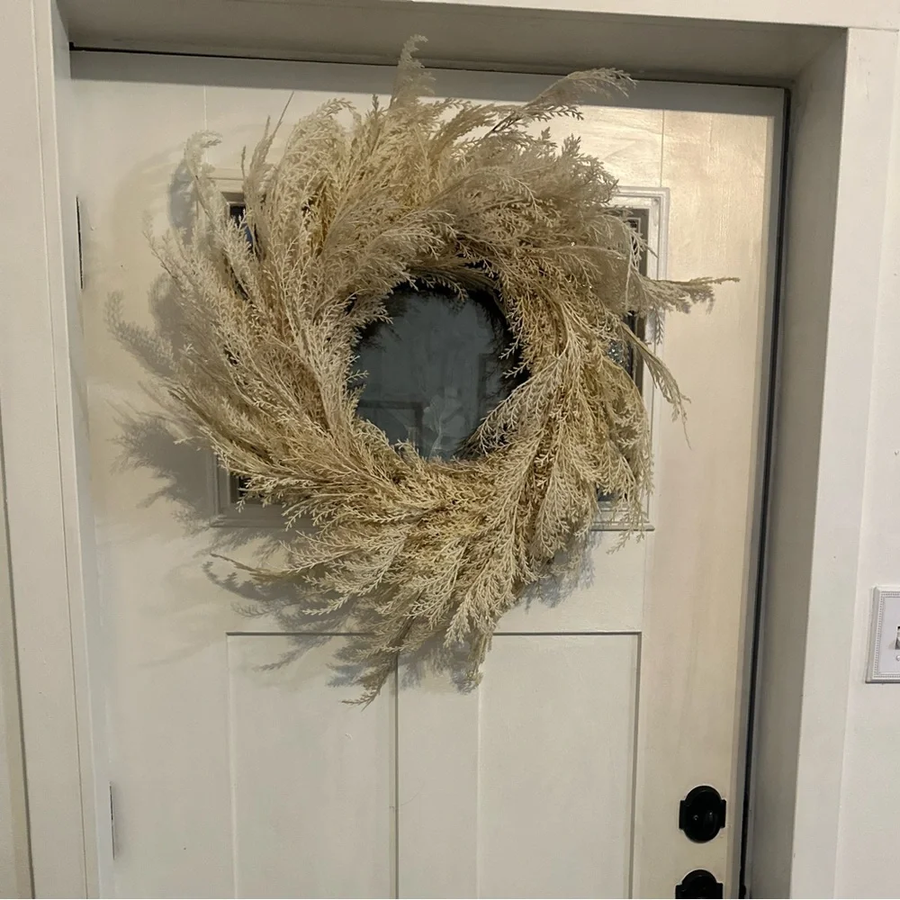 Elegant Cream Holiday Wreath